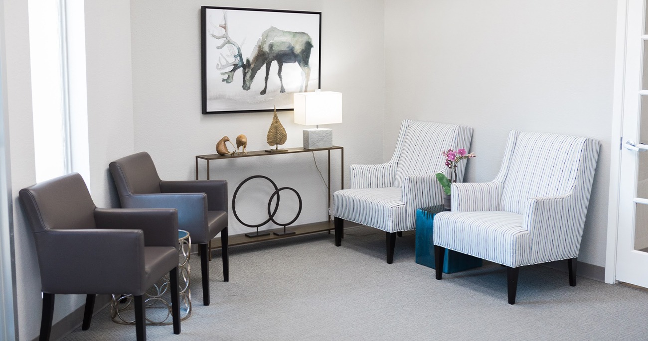 Cozy waiting room at Drennan Family Dentistry in Fort Worth